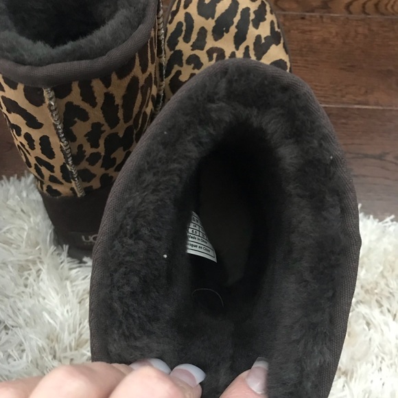 Leopard uggs - Picture 6 of 7